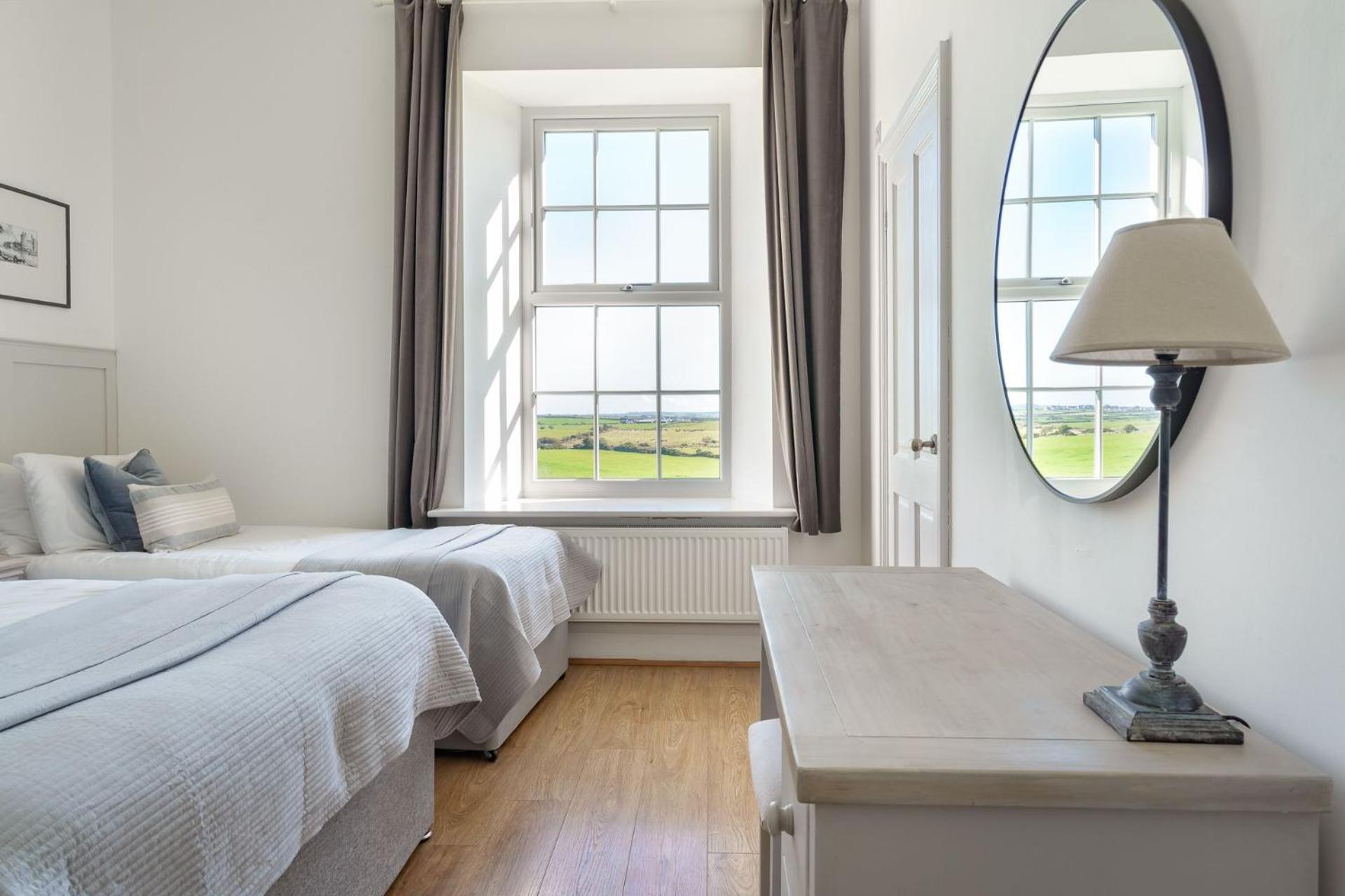 Ty Carmel - Carmel House Villa Llannerch-y-medd Buitenkant foto