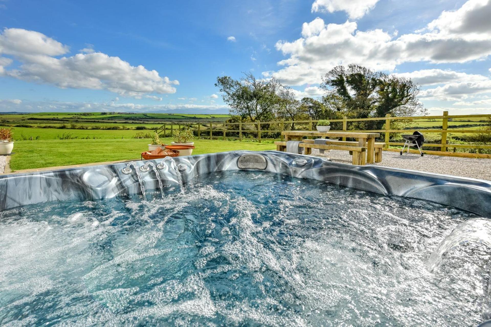 Ty Carmel - Carmel House Villa Llannerch-y-medd Buitenkant foto